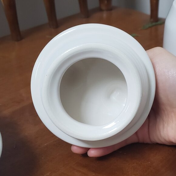 Rae Dunn USA Air Tight Container - Picture 9 of 11